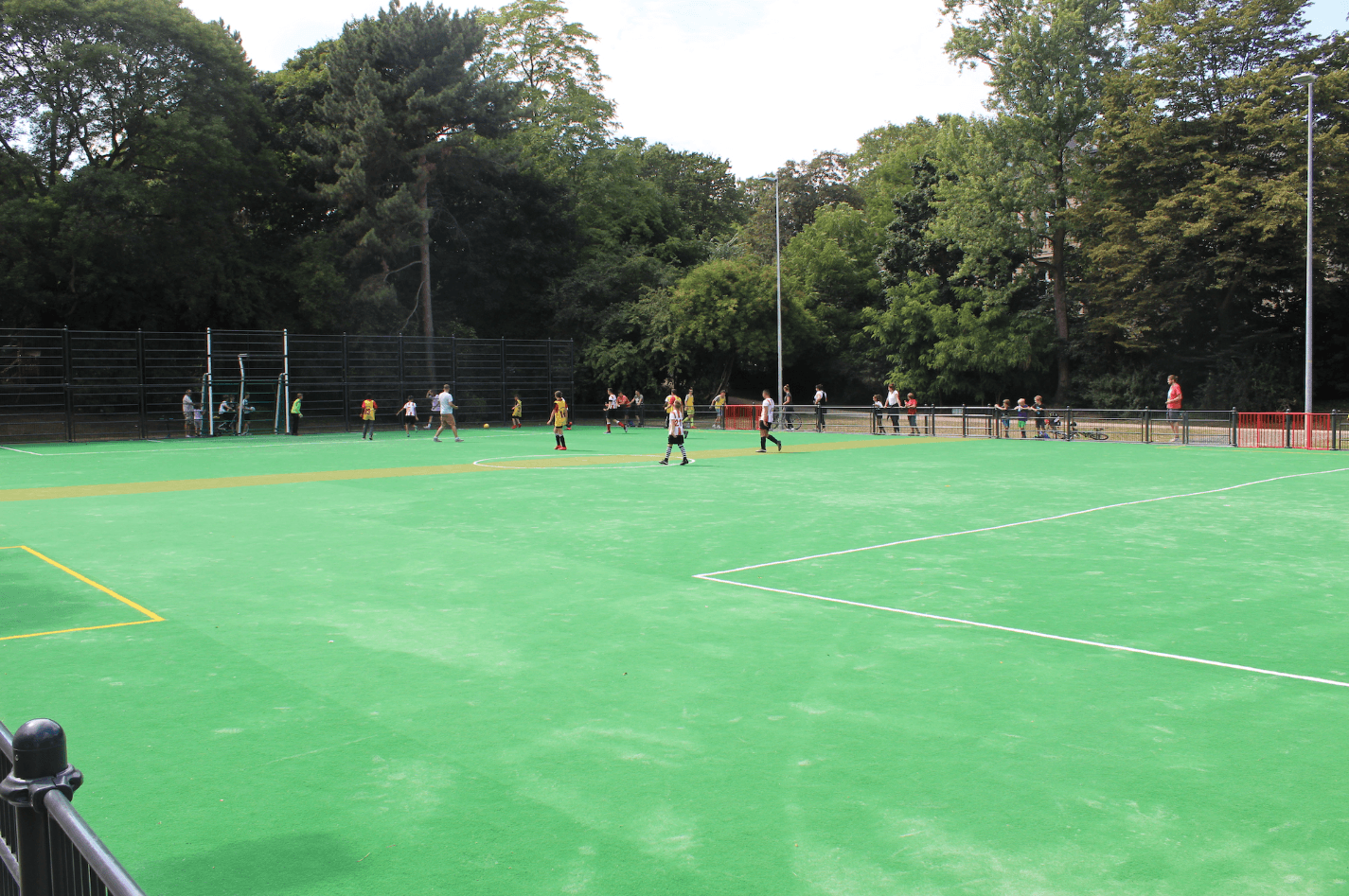 Bolzplatz Agrippinaufer in der Kölner Südstadt – Köln-Südstadt
