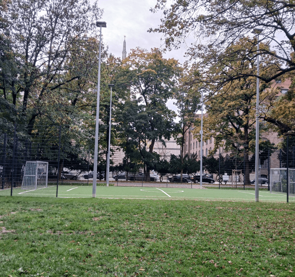 Bolzplatz Alter Botanischer Garten – München-Maxvorstadt
